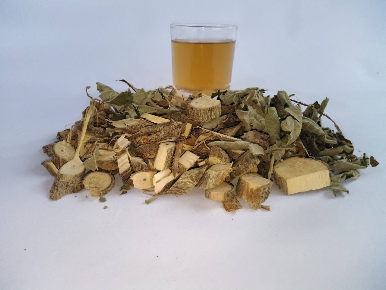 Uống cây an xoa bị tiêu chảy phải không?